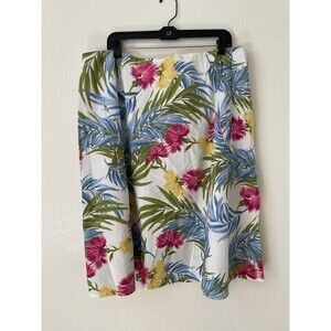 DLG Woman 2X Blue and White Floral Skirt